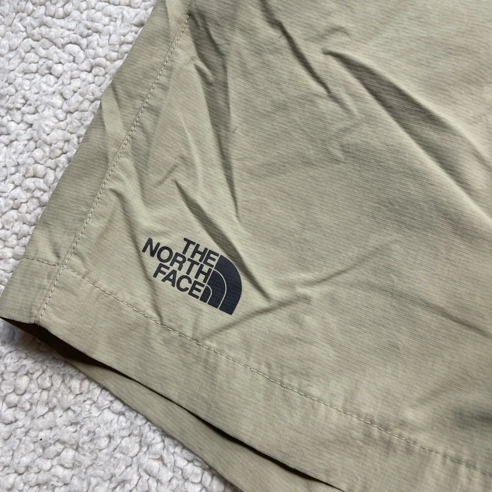 The North Face Shorts Mens L Tan Hiking Ripstop Cargo Pockets Elastic Waist